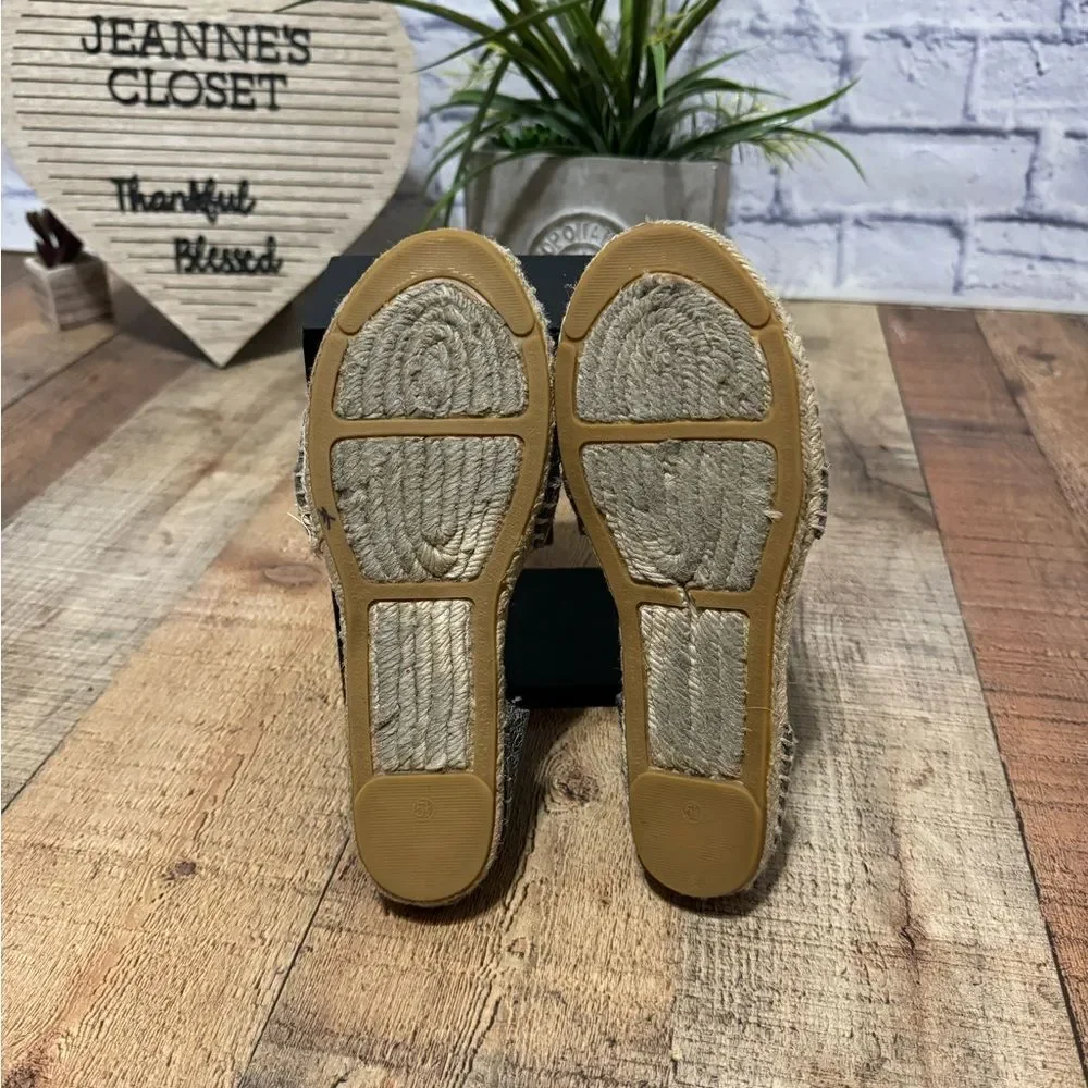 TORY BURCH Silver Leather Espadrille Sandals Sz 5.5 Elastic Gray Crossed Straps